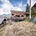 Louise Au Centre De Σαλέ Châtel